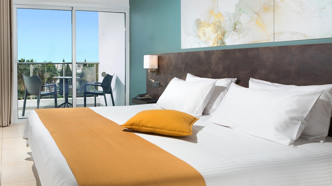 Mayfair Gardens Apartments